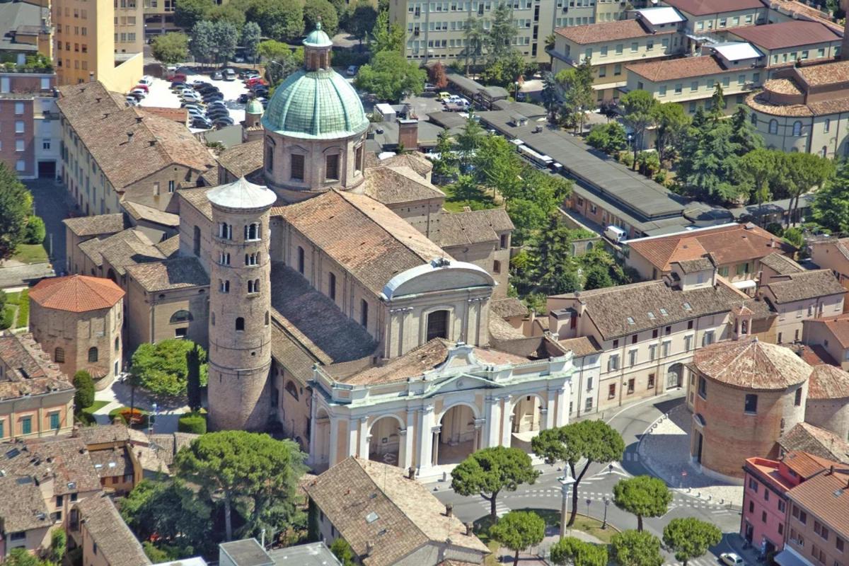 Duomo - City Center Appartamento Elegante Con Suite Ravenna Kültér fotó
